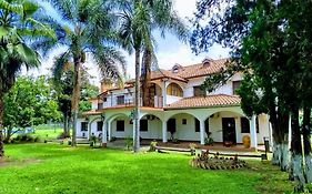 El Portal de Cerrillos, Hostería de Campo